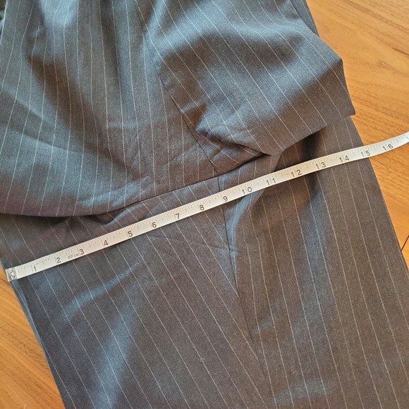 Hart Schaffner Marx Pinstripe Wool Men's formal career Suit Sz 44L Charcoal gray - Picture 7 of 16